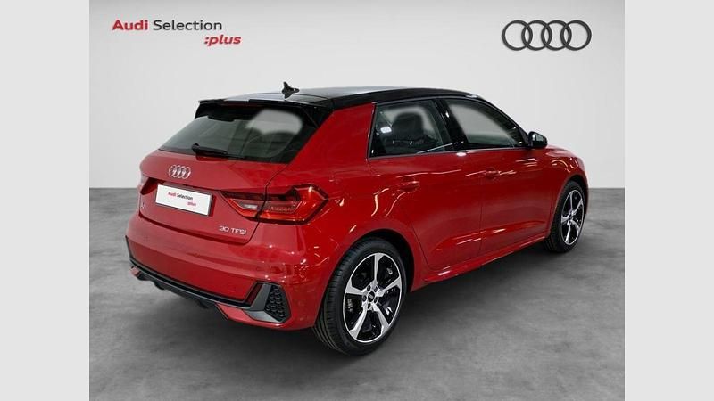 Usado Audi A1 Sportback 110 CV (80 kW) 2024 Rojo progresivo (metalizado)/techo negro mito Utilitario