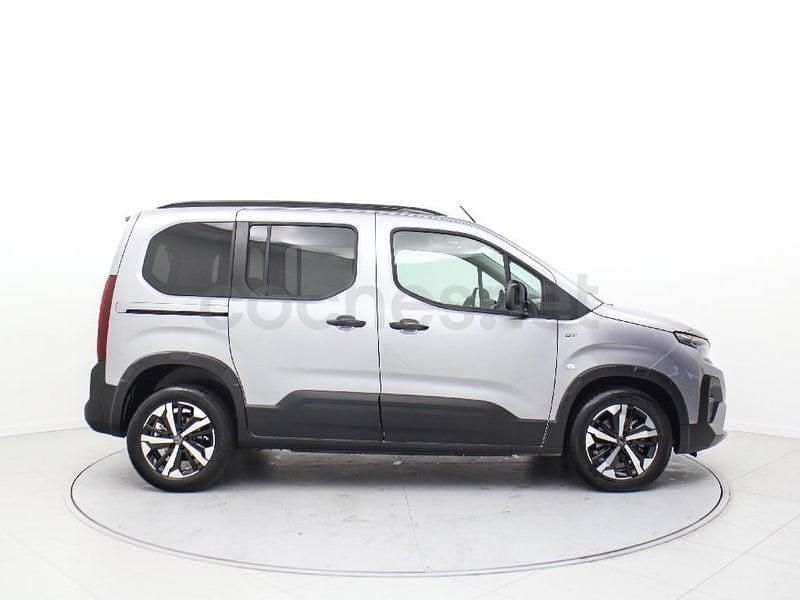 Usado Peugeot Rifter GT 130 CV (95 kW) 2025 Gris / plata Monovolumen