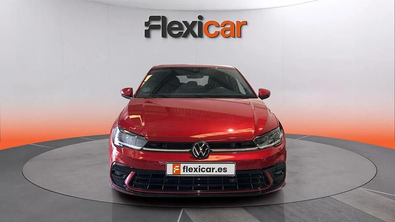 Usado VW Polo R-line 110 CV (80 kW) 2023 Burdeos Utilitario