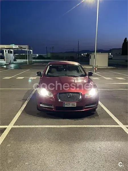 Usado Jaguar XF Luxury 207 CV (152 kW) 2008 Granate Berlina