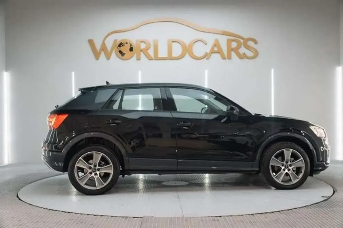 Usado Audi Q2 Design 116 CV (85 kW) 2019 Negro SUV