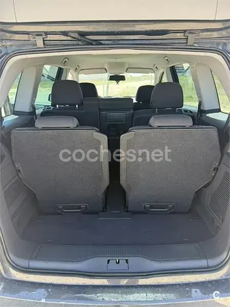 Usado Opel Zafira Family 110 CV (80 kW) 2014 Marrón Monovolumen