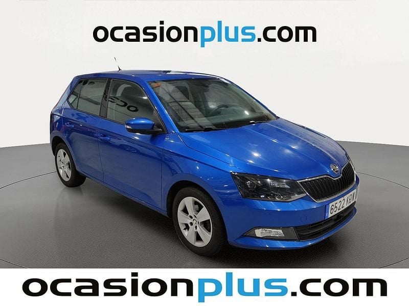 Usado Skoda Fabia 90 CV (66 kW) 2017 Azul
