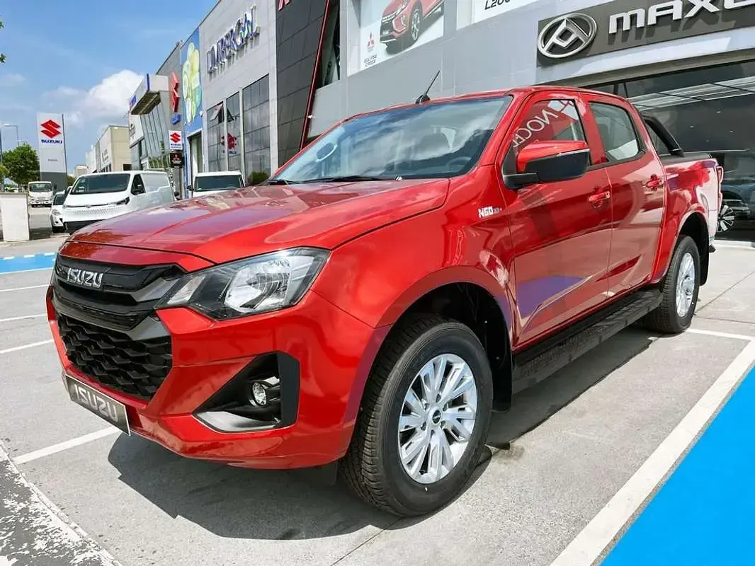 Nuevo Isuzu D-Max 162 CV (119 kW) 2026 Naranja Pickup/Camioneta