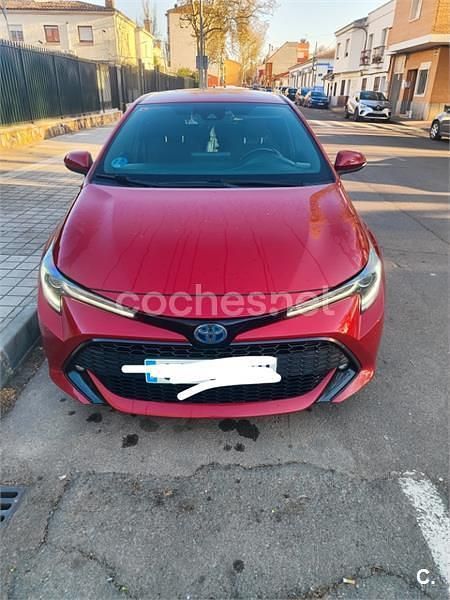 Usado Toyota Corolla 122 CV (89 kW) 2019 Rojo Berlina