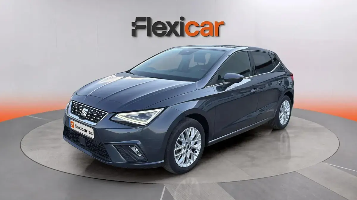 Usado Seat Ibiza Style 116 CV (85 kW) 2024 Gris Utilitario