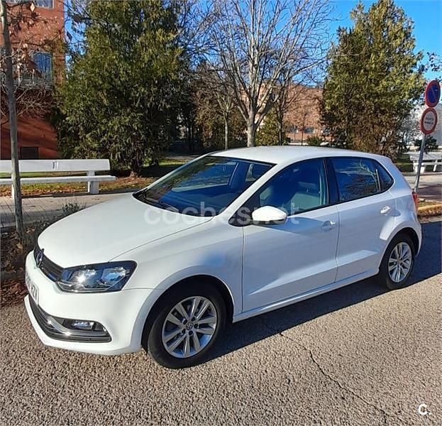 Blanco Usado 2014 VW Polo Advance Berlina | 9500 € (Precio justo) - Imagen 1/4
