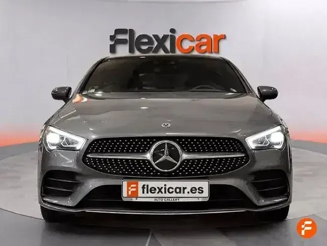 Usado Mercedes CLA200 Shooting Brake 163 CV (119 kW) 2020 Gris Familiar