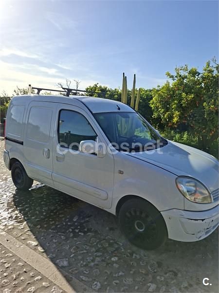 Usado Renault Kangoo 105 CV (77 kW) 2009 Blanco Monovolumen