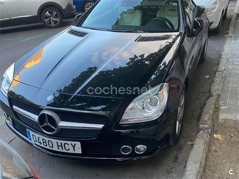 Usado Mercedes SLK200 184 CV (135 kW) 2011 Negro Descapotable