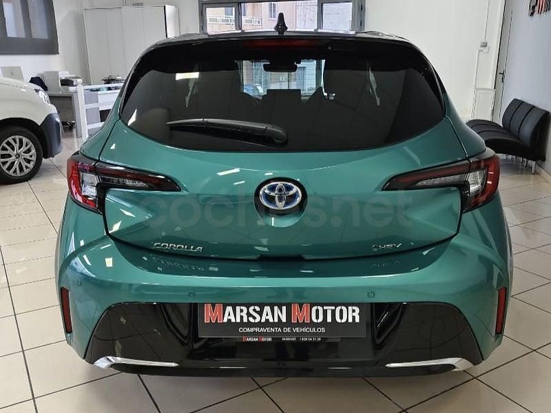 Usado Toyota Corolla Edition 140 CV (102 kW) 2024 Verde Berlina