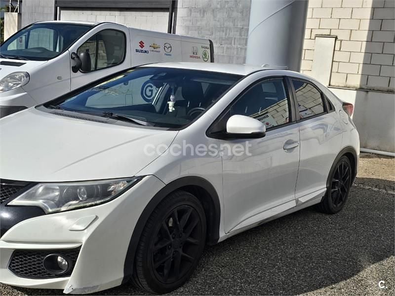 Usado Honda Civic Sport 120 CV (88 kW) 2015 Blanco Berlina