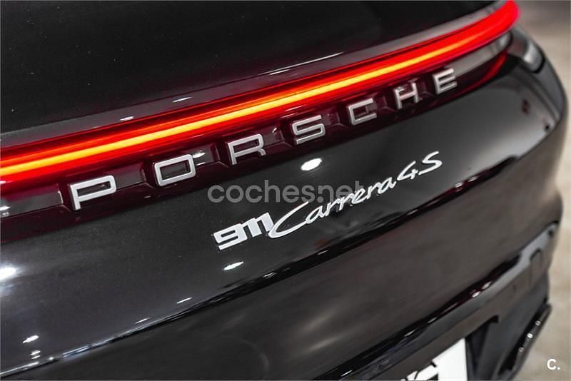 Usado Porsche 911 Carrera 4S 450 CV (330 kW) 2021 Negro Coupe