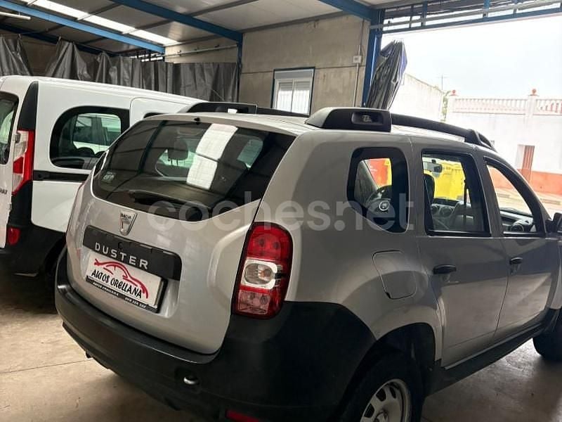 Usado Dacia Duster Ambiance 90 CV (66 kW) 2015 Gris / plata SUV