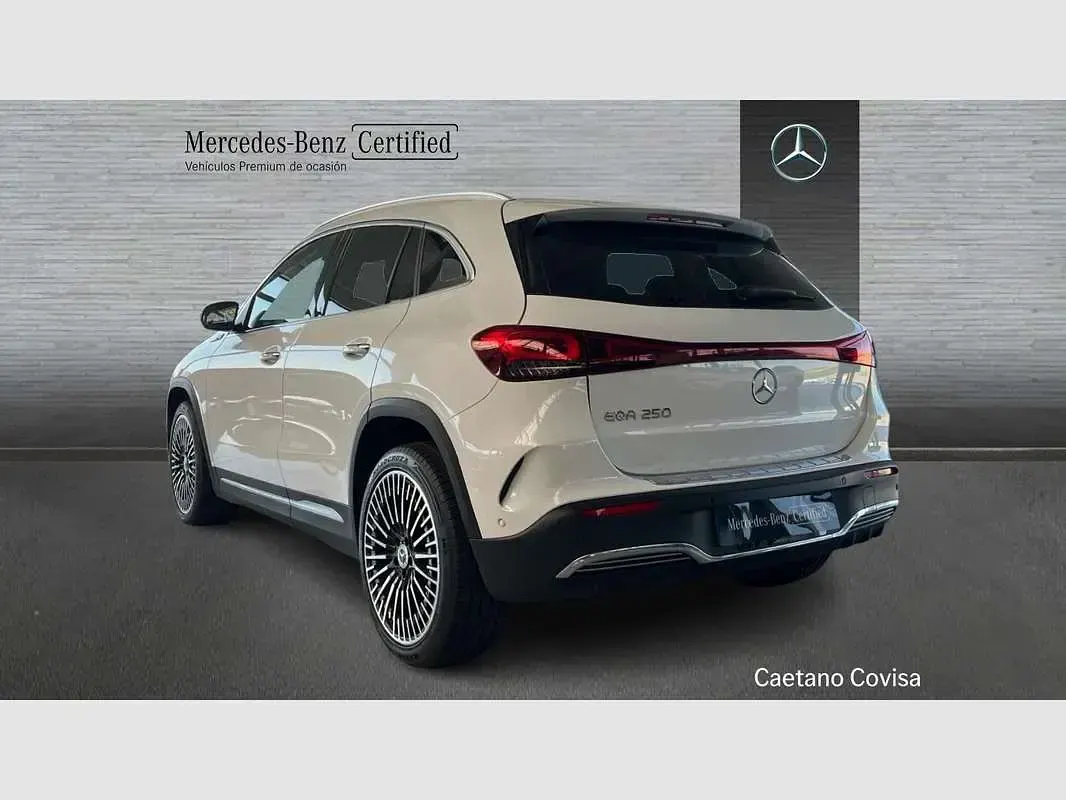 Usado Mercedes EQA250 139 kW (190 CV) 2022 Blanco SUV