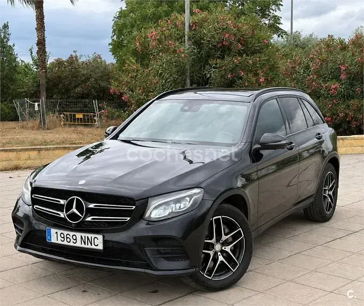 Usado Mercedes GLC250 204 CV (150 kW) 2017 Negro SUV