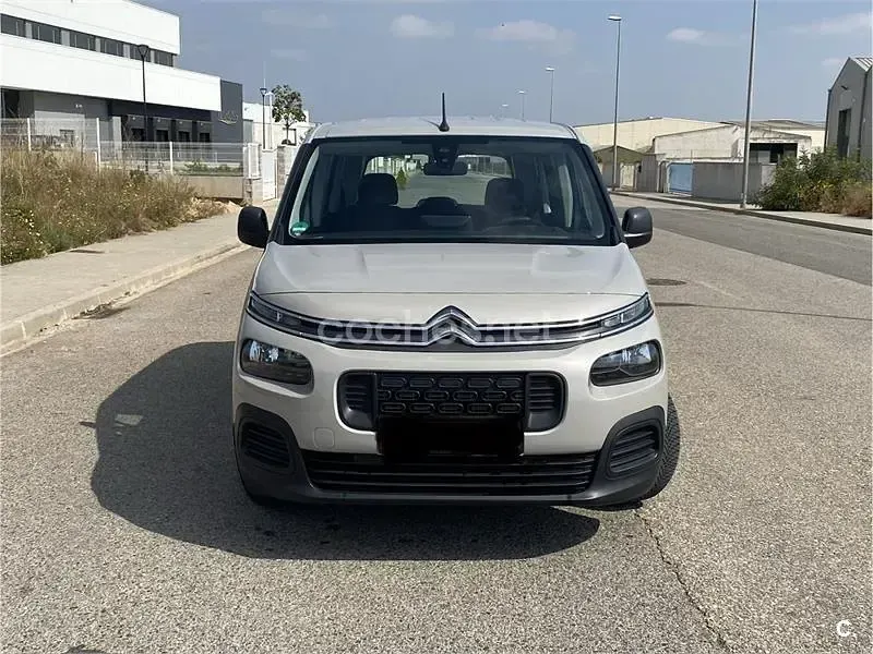 Usado Citroën Berlingo Feel 100 CV (73 kW) 2019 Beige Monovolumen
