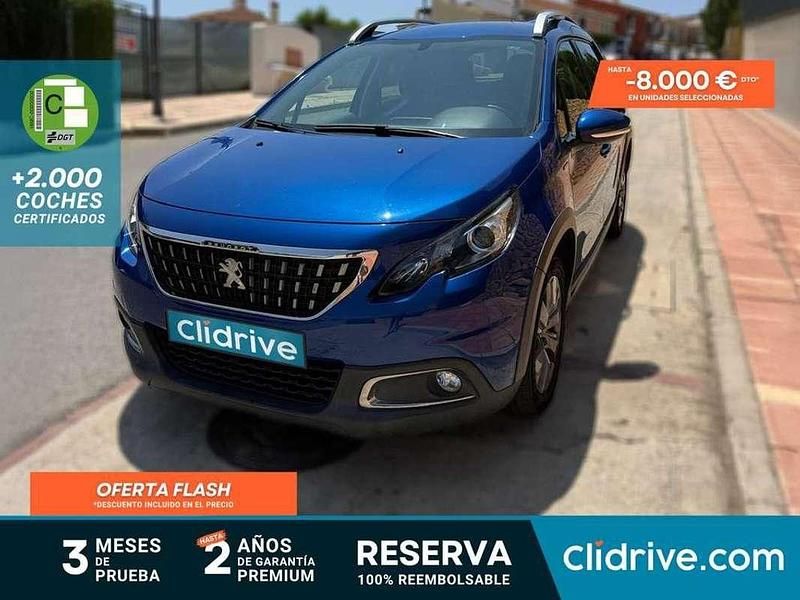 Usado Peugeot 2008 Signature Sky 110 CV (80 kW) 2019 Azul SUV