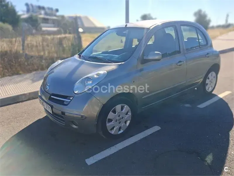 Usado Nissan Micra Tekna 86 CV (63 kW) 2007 Gris / plata Berlina