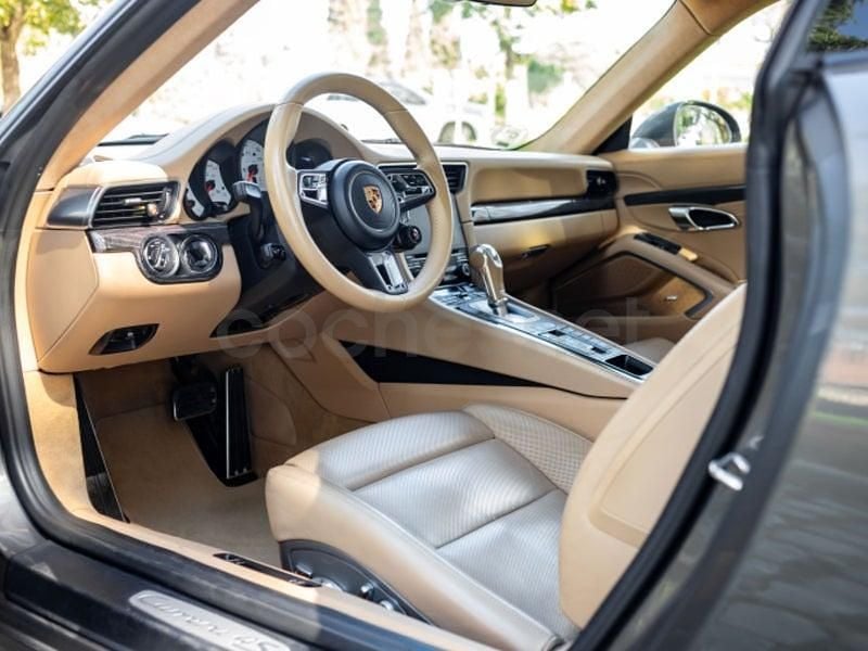 Usado Porsche 911 Carrera 4S 420 CV (308 kW) 2017 Gris / plata Coupe