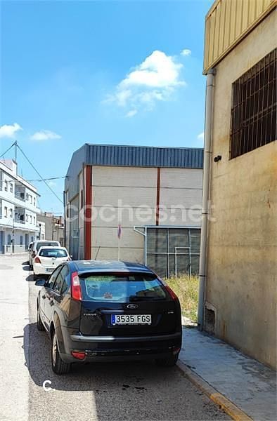 Usado Ford Focus Ghia 115 CV (84 kW) 2006 Negro Berlina