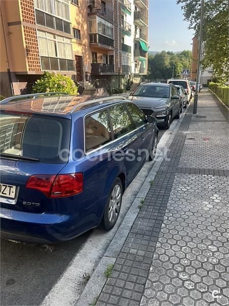 Usado Audi A4 140 CV (102 kW) 2006 Azul Familiar