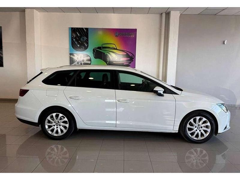 Usado Seat Leon ST Ecomotive 110 CV (80 kW) 2017 Blanco Familiar