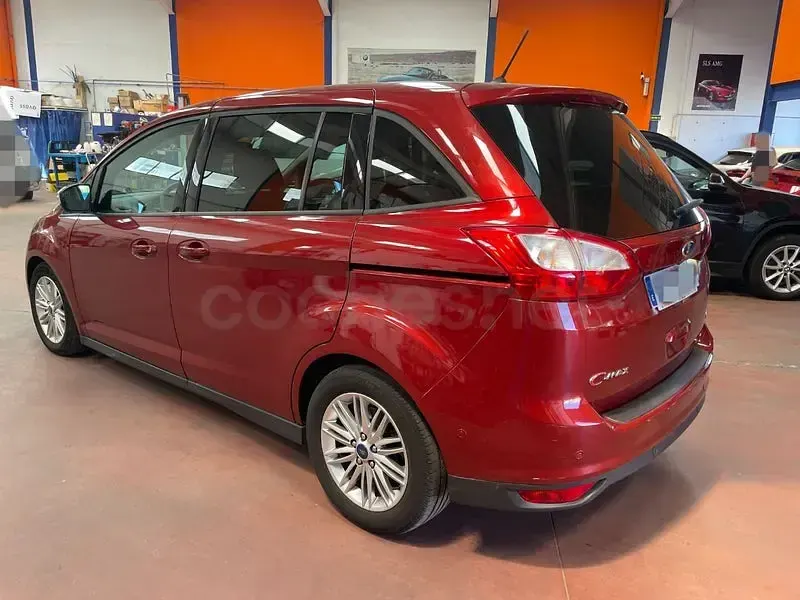 Usado Ford Grand C-Max Titanium 125 CV (91 kW) 2017 Granate Monovolumen