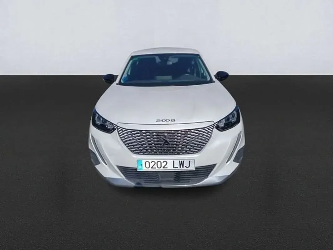 Usado Peugeot e-2008 Active 100 kW (136 CV) 2022 Blanco SUV