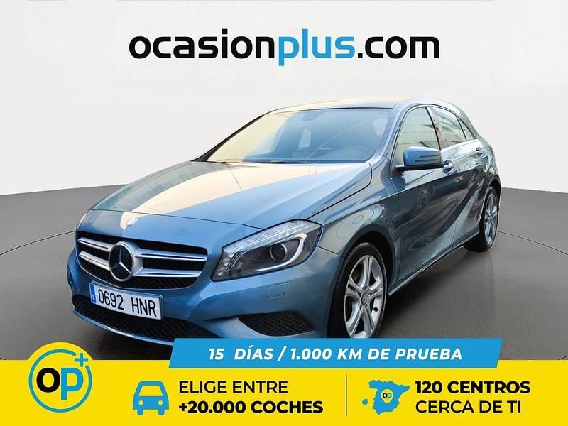Usado Mercedes A200 Urban 136 CV (100 kW) 2013 Azul Utilitario