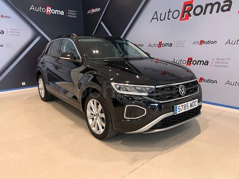 Usado VW T-Roc Life 150 CV (110 kW) 2023 Gris / plata SUV