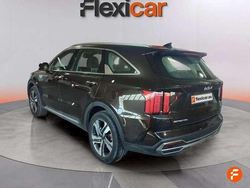 Usado Kia Sorento 232 CV (170 kW) 2023 Marrón SUV