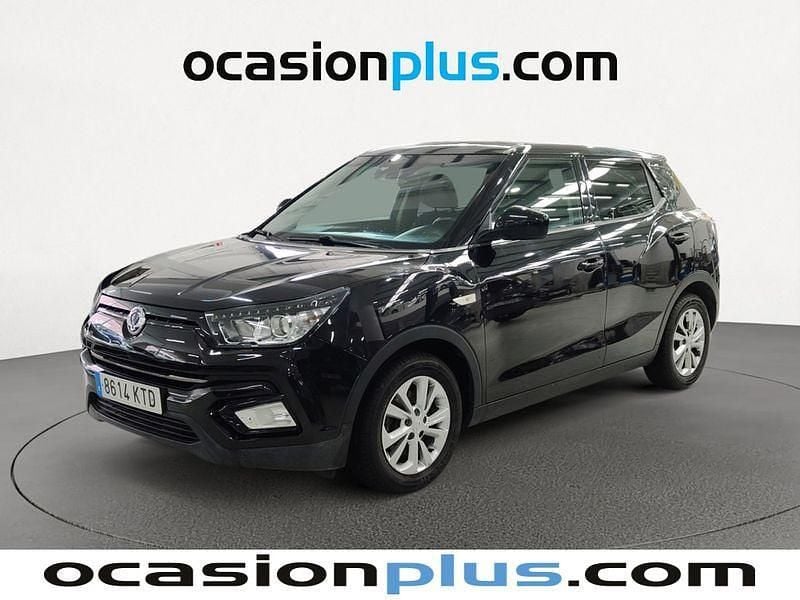 Negro Usado 2019 Ssangyong (KGM) Tivoli Limited SUV | 12.000 € - Imagen 1/4