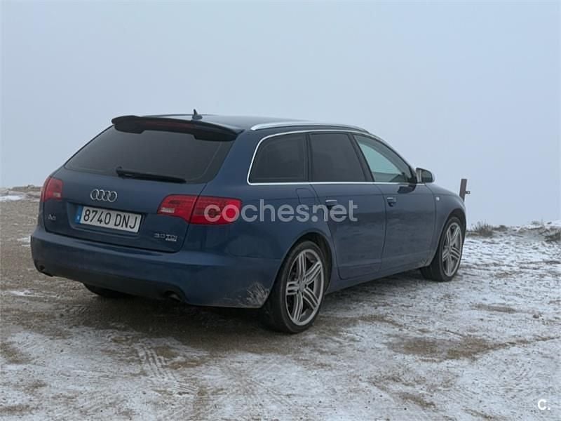 Usado Audi A6 S-Line 225 CV (165 kW) 2005 Azul Familiar