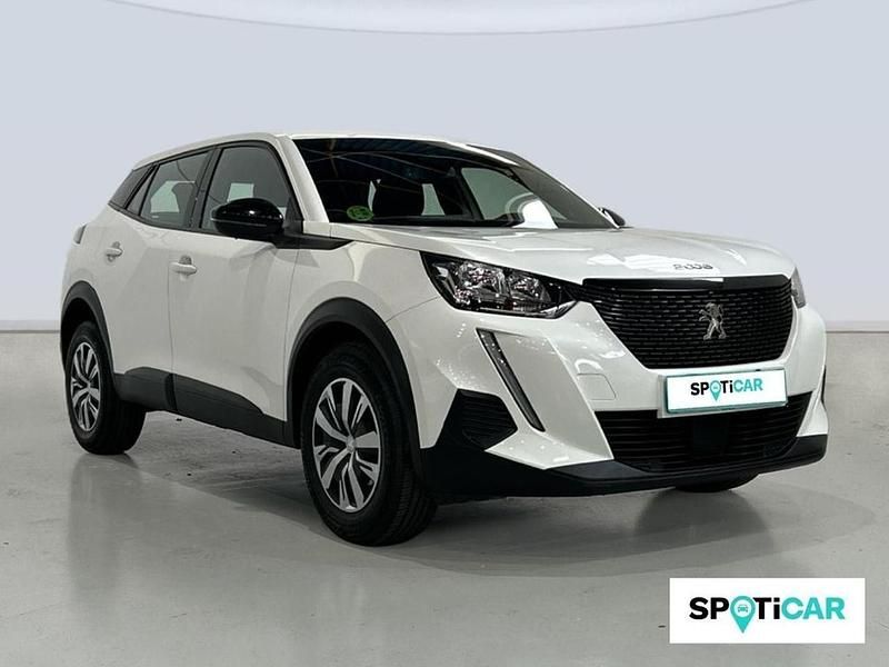Usado Peugeot 2008 Active 100 CV (73 kW) 2023 SUV
