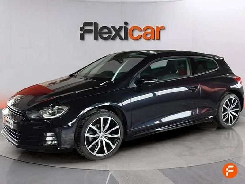 Usado VW Scirocco R-line 125 CV (91 kW) 2017 Negro Coupe