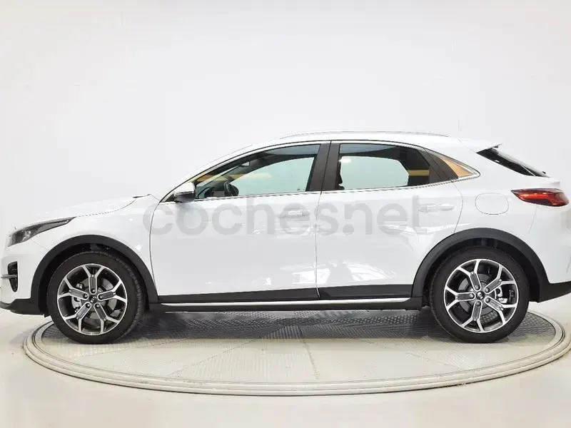 Usado Kia XCeed 136 CV (100 kW) 2020 Blanco SUV