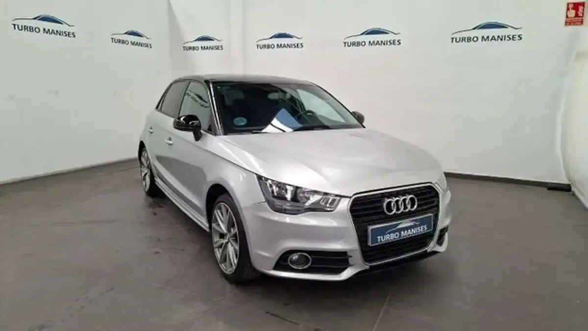 Usado Audi A1 Premium 86 CV (63 kW) 2013 Gris Utilitario