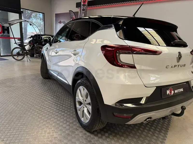 Usado Renault Captur Zen 145 CV (106 kW) 2021 Blanco SUV