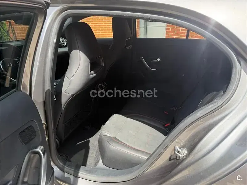 Usado Mercedes A220 190 CV (139 kW) 2019 Gris / plata Berlina