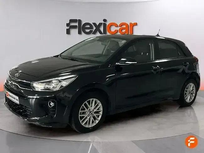 Usado Kia Rio 100 CV (73 kW) 2018 Negro
