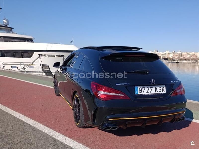Usado Mercedes CLA45 AMG Shooting Brake 381 CV (280 kW) 2018 Negro Familiar