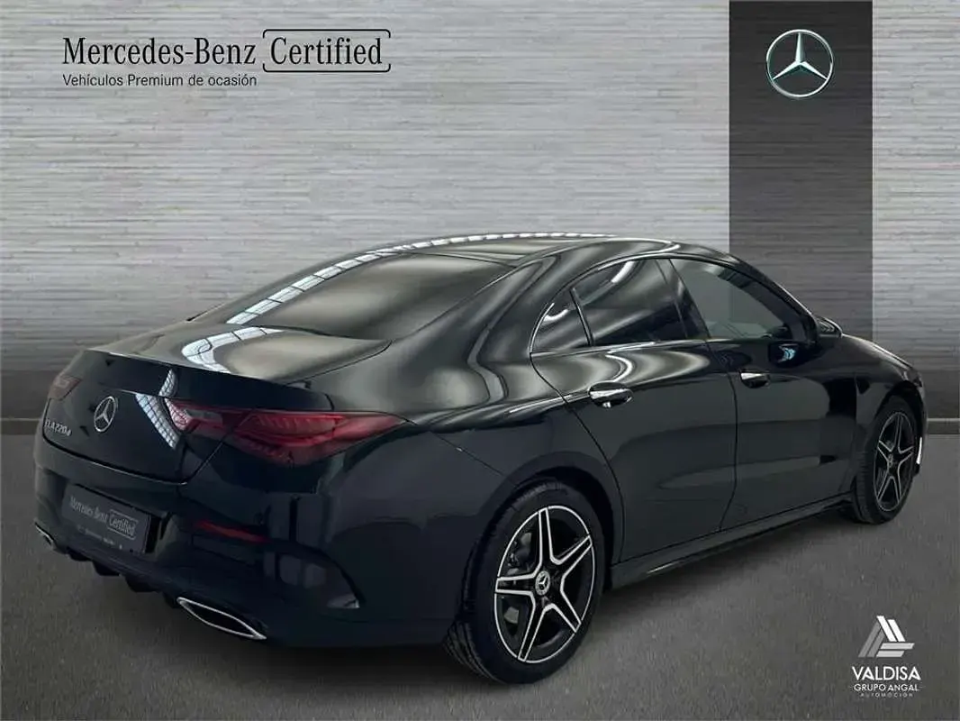 Usado Mercedes CLA220 190 CV (139 kW) 2025 Berlina