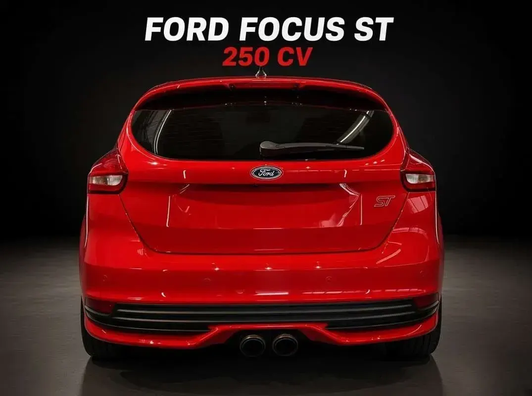 Usado Ford Focus ST 250 CV (183 kW) 2017 Rojo Utilitario