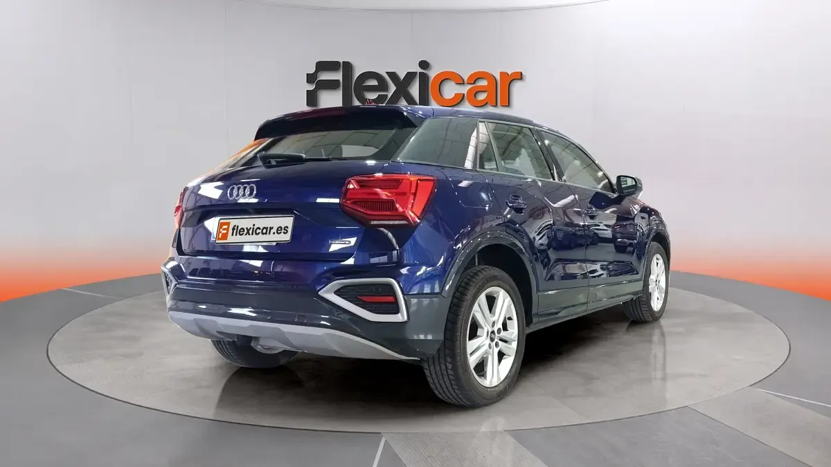 Usado Audi Q2 Advanced 150 CV (110 kW) 2021 Azul SUV