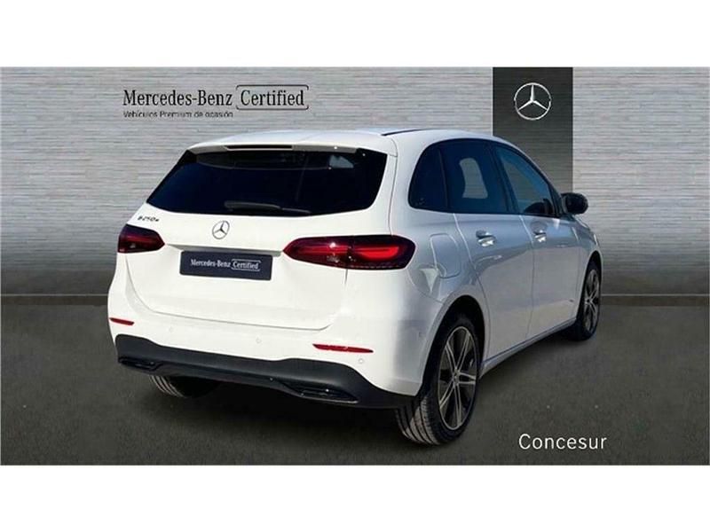 Usado Mercedes B250e 218 CV (160 kW) 2024 Blanco polar Utilitario