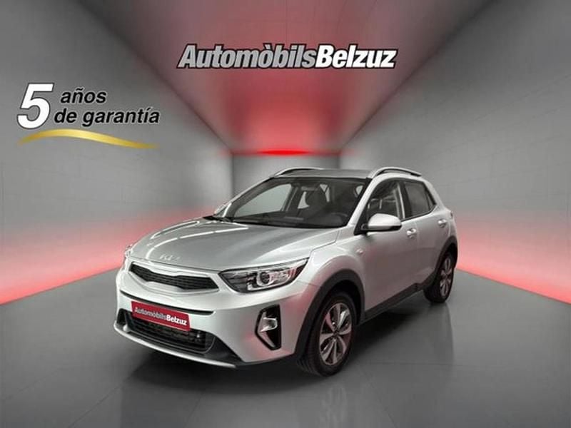 Usado Kia Stonic 101 CV (74 kW) 2025 Gris SUV