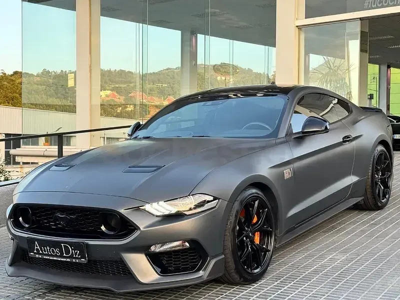 Usado Ford Mustang 459 CV (337 kW) 2021 Gris / plata Coupe