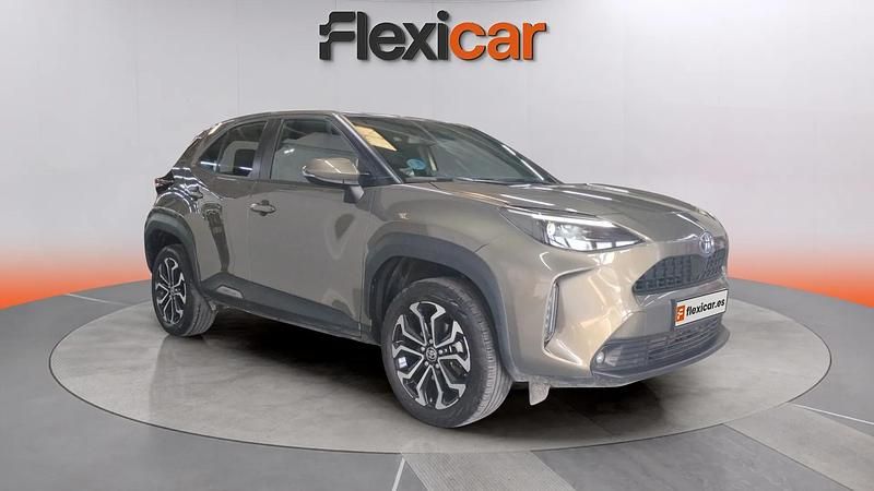 Usado Toyota Yaris Hybrid Active 116 CV (85 kW) 2024 Azul