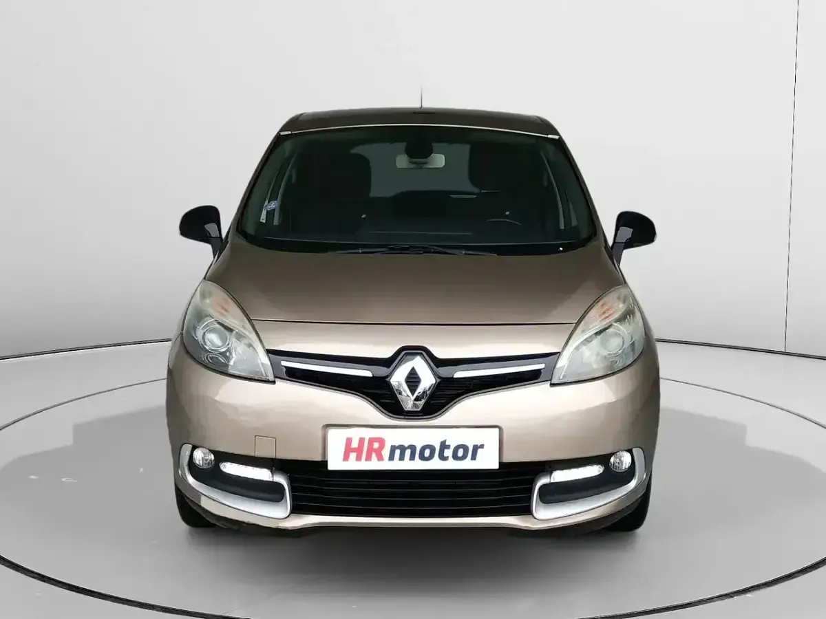 Usado Renault Scénic III LIMITED 115 CV (84 kW) 2015 Beige